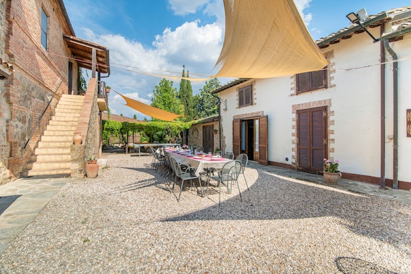 Foto van Villa Belle Vue: een charme - Vakantiehuis in Montalcino - TerraceBalcony