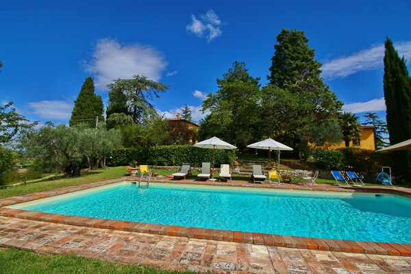 Foto van Boerderij in Todi met zwembad en theater - Vakantiehuis in Todi - PoolOfHouse