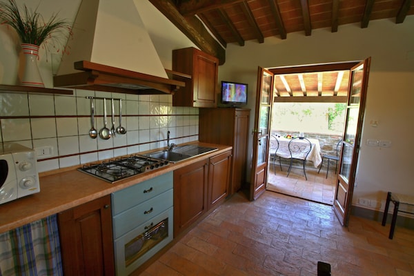 Foto van Schilderachtige boerderij met zwembad - Vakantiehuis in Città Della Pieve - Kitchen