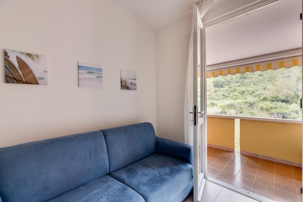 Foto van Appartement met terras met zeezicht en airconditioning. - LivingRoom