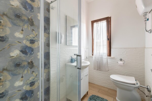 Foto van Appartamento con aria condizionata - Vakantiehuis in Sassari - BathRoom