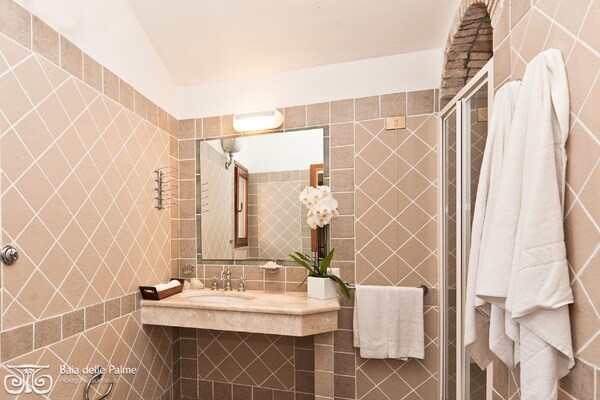 Foto van Appartement met gedeeld zwembad in Pula - Vakantiehuis in Pula (CA) - Pool