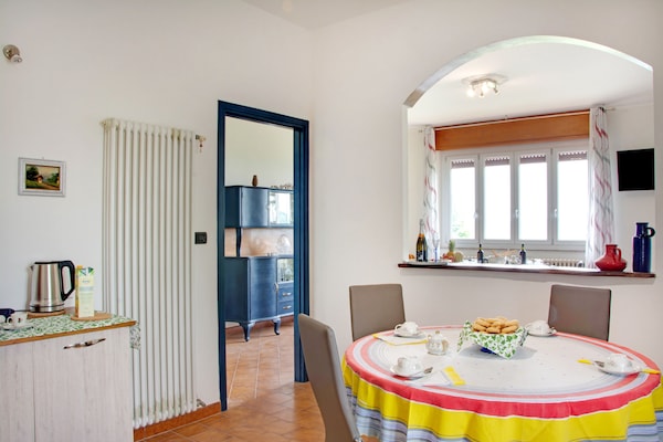 Foto van Appartement in Casale met wijngaard uitzicht - Vakantiehuis in Moncucco Torinese - DiningRoom
