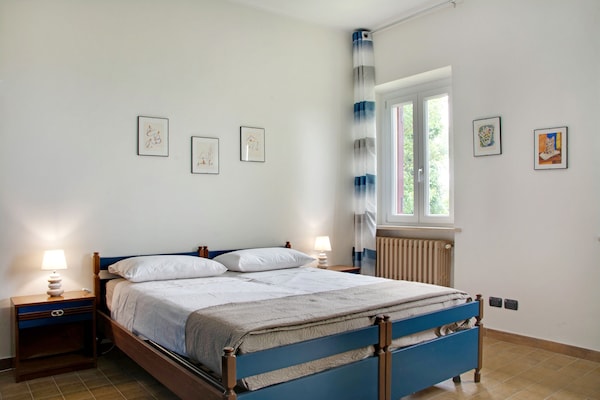 Foto van Appartement in Casale met wijngaard uitzicht - Vakantiehuis in Moncucco Torinese - BedRoom