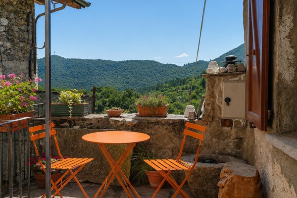 Foto van Berghut voor 4 personen nabij het Lago Maggiore - Vakantiehuis in Due Cossani - ViewSummer