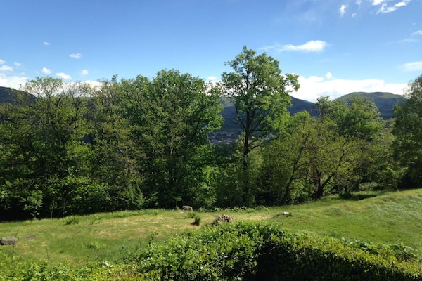 Foto van Vakantiehuis bij Lago Maggiore met Bergzicht - Vakantiehuis in Roggiano Valtravaglia - GardenSummer