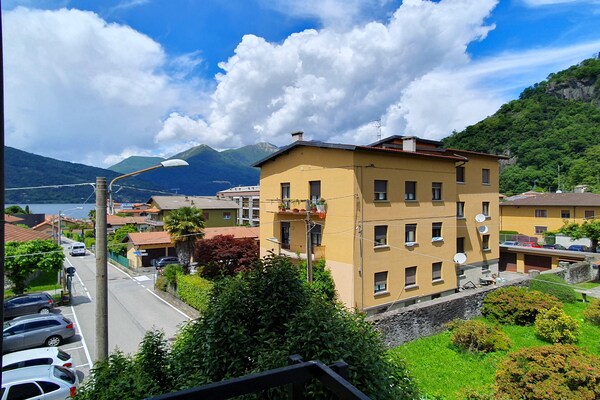 Foto van Vakantiehuis bij meer in Maccagno - Vakantiehuis in Maccagno con Pino e Veddasca - ViewSummer