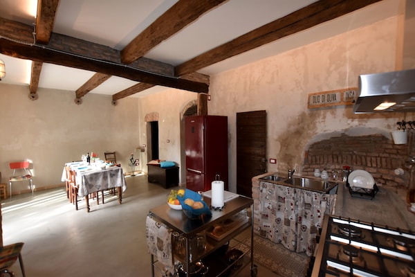 Foto van Landhuis bij het Iseomeer - Vakantiehuis in Provaglio d'Iseo - DiningRoom