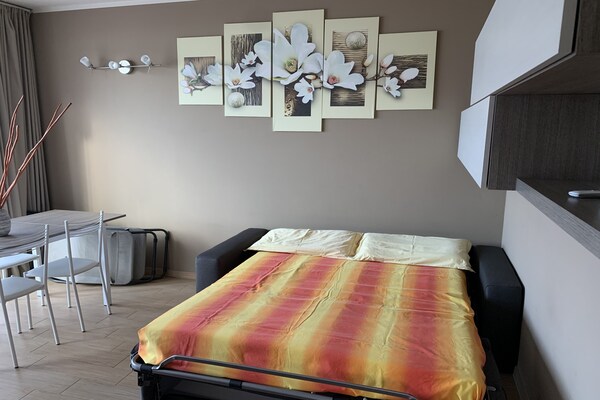 Foto van Retreat aan het meer met tuin - Vakantiehuis in Marone - LivingRoom