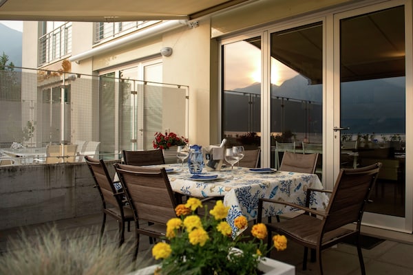 Foto van Retreat aan het meer met tuin - Vakantiehuis in Marone - TerraceBalcony