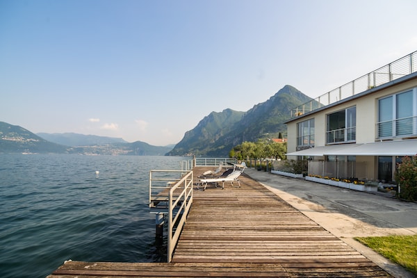 Foto van Retreat aan het meer met tuin - Vakantiehuis in Marone - TerraceBalcony