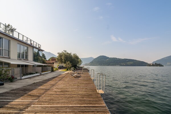 Foto van Retreat aan het meer met tuin - Vakantiehuis in Marone - TerraceBalcony