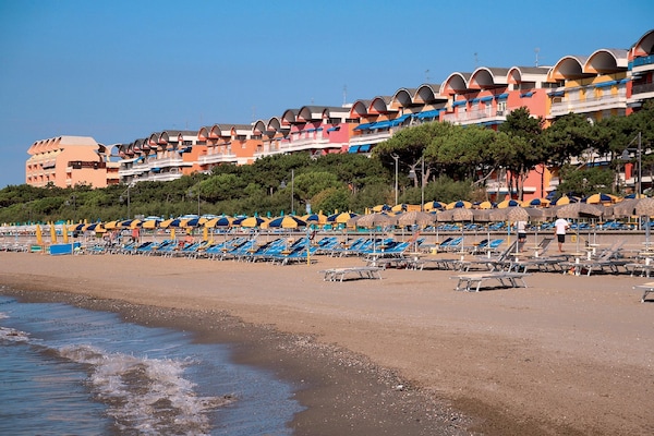 Foto van Prachtig strandappartement in Caorle - Vakantiehuis in Porto Santa Margherita - Caorle - ExteriorSummer