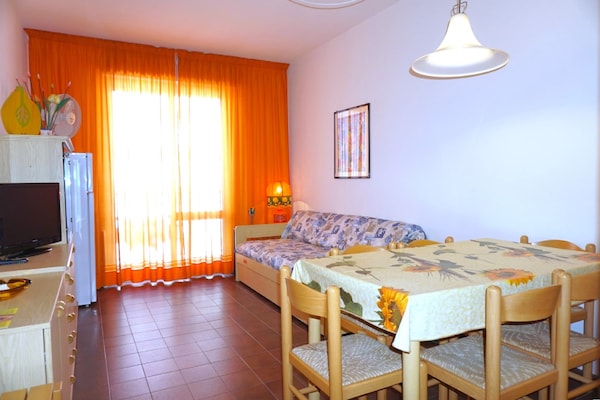 Foto van Appartement in Porto Santa Margherita bij strand - Vakantiehuis in Porto Santa Margherita (VE) - DiningRoom