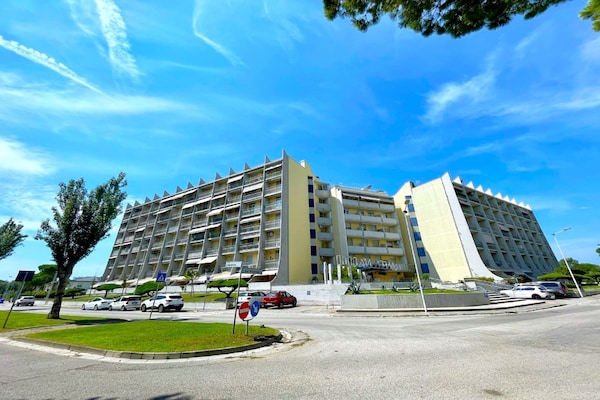 Foto van Appartement in Porto Santa Margherita bij strand - Vakantiehuis in Porto Santa Margherita (VE) - ExteriorSummer