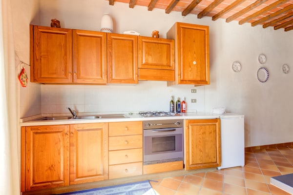 Foto van Huisdiervriendelijke ruimte met zwembad - Vakantiehuis in Gambassi Terme (FI) - Kitchen