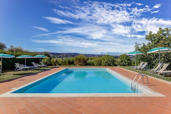 Foto van Appartement met tuin en zwembad - Vakantiehuis in Gambassi Terme (FI) - PoolOfHouse