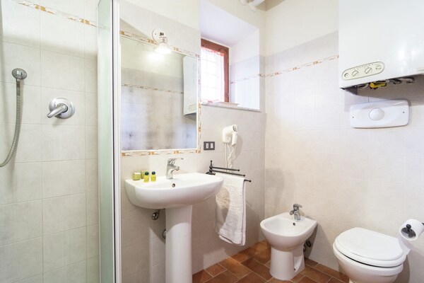 Foto van 
Authentieke boerderij met zwembad - Vakantiehuis in Bucine - BathRoom