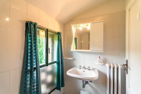 Foto van Boerderij met uitzicht op het zwembad - Vakantiehuis in Bucine (AR) - BathRoom