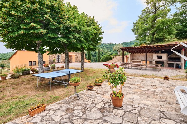 Foto van Boerderij in Chianti met Zwembad en Tuin - Vakantiehuis in Cavriglia - Facilities
