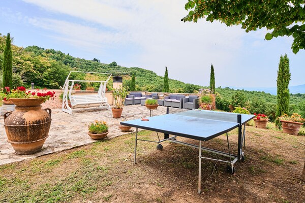 Foto van Boerderij in Chianti met Zwembad en Tuin - Vakantiehuis in Cavriglia - Facilities