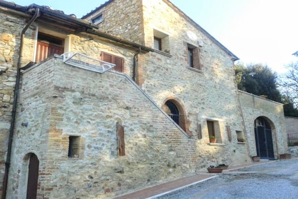 Foto van Authentieke Toscaanse ontsnapping met tuin, vlakbij Siena en Chianti. - ExteriorSummer