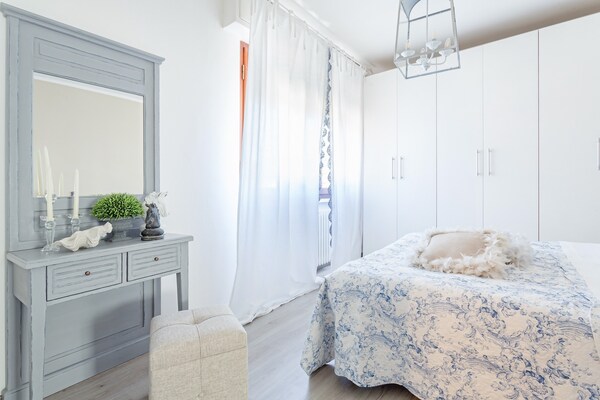 Foto van Villa in Forte dei Marmi bij het Strand - Vakantiehuis in Forte dei Marmi - BedRoom