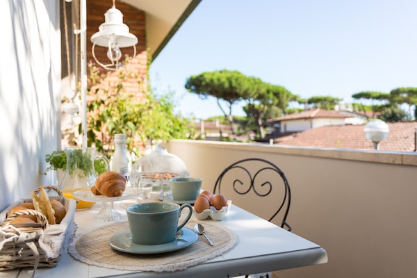 Foto van Villa in Forte dei Marmi bij het Strand - Vakantiehuis in Forte dei Marmi - TerraceBalcony