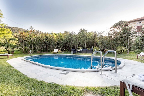 Foto van Boerderij bij Lucca met Toscaanse Uitzicht - Vakantiehuis in Pieve di Compito - PoolOfHouse