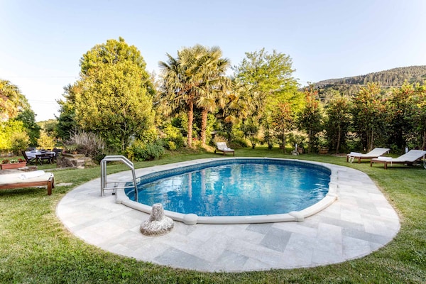 Foto van Boerderij bij Lucca met Toscaanse Uitzicht - Vakantiehuis in Pieve di Compito - PoolOfHouse