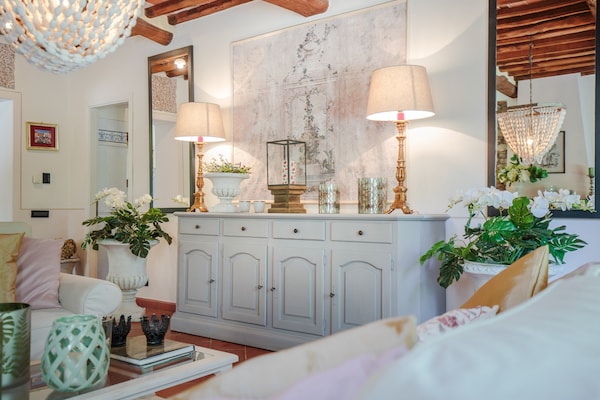 Foto van Boerderij bij Lucca met Toscaanse Uitzicht - Vakantiehuis in Pieve di Compito - BedRoom