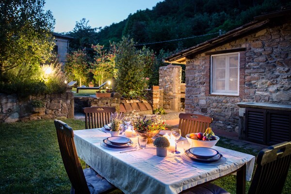 Foto van Boerderij bij Lucca met Toscaanse Uitzicht - Vakantiehuis in Pieve di Compito - TerraceBalcony