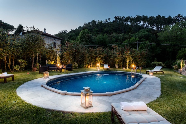 Foto van Boerderij bij Lucca met Toscaanse Uitzicht - Vakantiehuis in Pieve di Compito - PoolOfHouse