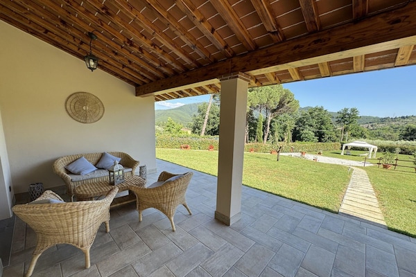 Foto van Huis in Toscane bij Pisa en Lucca - Vakantiehuis in Lucca - TerraceBalcony