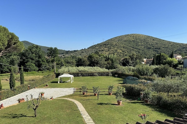 Foto van Huis in Toscane bij Pisa en Lucca - Vakantiehuis in Lucca - GardenSummer