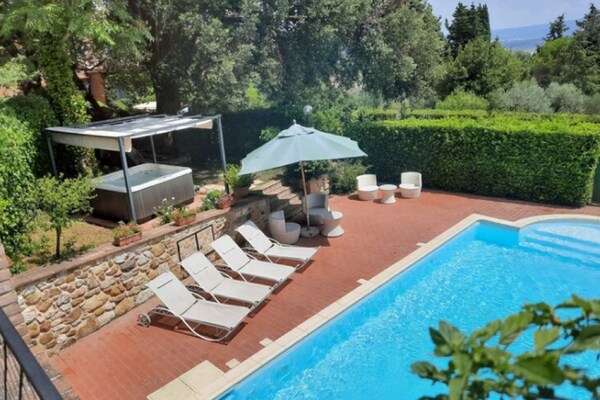 Foto van Vakantiehuis in Toscane met Zwembad - Vakantiehuis in Orciatico (pi) - GardenSummer