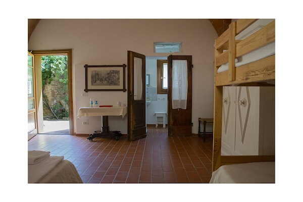 Foto van Biologische boerderij met 1 slaapkamer - Vakantiehuis in Palaia - Untagged