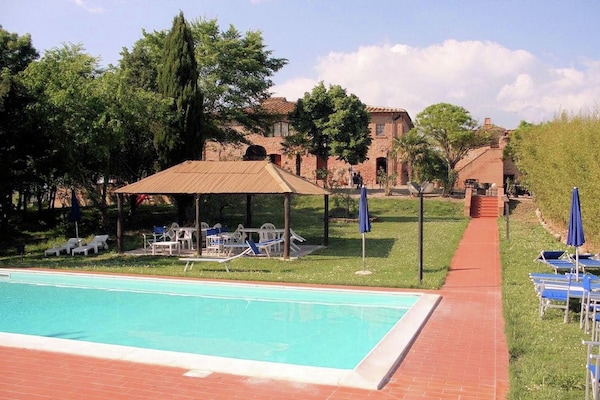 Foto van Agriturismo in Toscane met Zwembad en Wijn - Vakantiehuis in Peccioli - PoolOfHouse