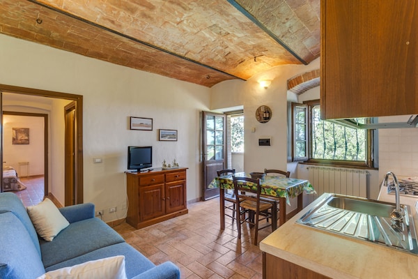 Foto van Vakantiehuis in Volterra met Zwembad - Vakantiehuis in Volterra - LivingRoom