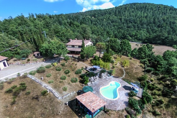 Foto van Villa in Maremma met privézwembad en uitzicht - Vakantiehuis in Selva Santa Fiora - AreaSummer1KM