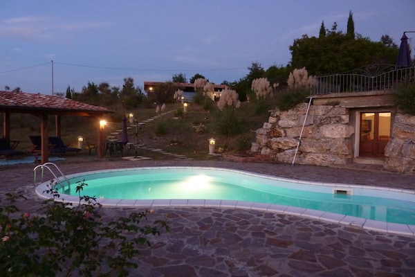 Foto van Villa in Maremma met privézwembad en uitzicht - Vakantiehuis in Selva Santa Fiora - Ambiance