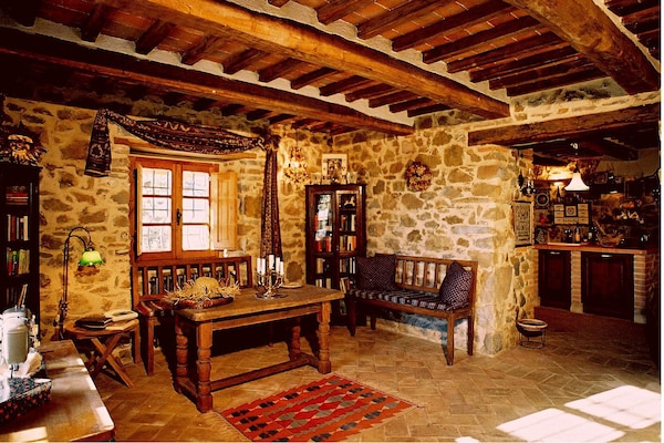 Foto van Villa in Maremma met privézwembad en uitzicht - Vakantiehuis in Selva Santa Fiora - Ambiance