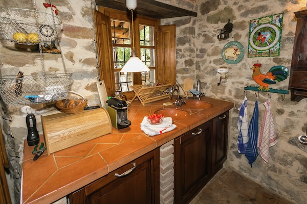 Foto van Villa in Maremma met privézwembad en uitzicht - Vakantiehuis in Selva Santa Fiora - Kitchen