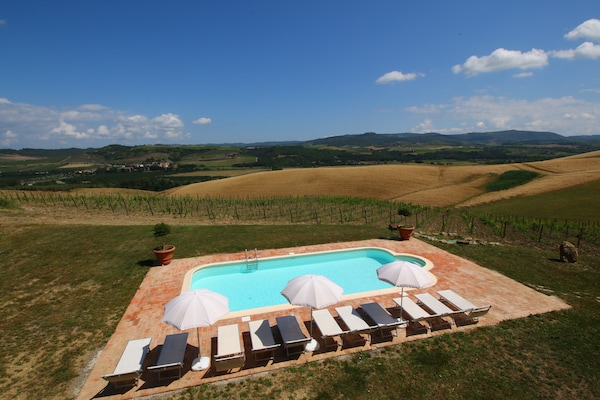 Foto van Boerderij in Castel del Piano met Zwembad - Vakantiehuis in Castel del Piano - PoolOfHouse