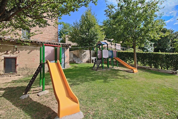 Foto van Appartement in Piticchio met Uitzicht & Zwembad - Vakantiehuis in Arcevia - Facilities