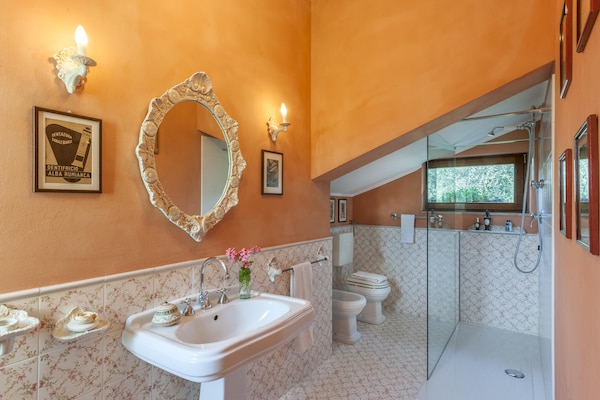 Foto van Appartement in Fermo met verwarmd zwembad - Vakantiehuis in Fermo - BathRoom