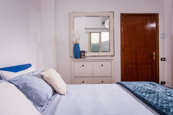 Foto van Appartement in Terrasini met zeezicht - Vakantiehuis in Terrasini - BedRoom