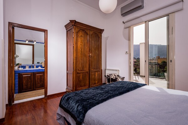 Foto van Appartement in Terrasini met zeezicht - Vakantiehuis in Terrasini - BedRoom
