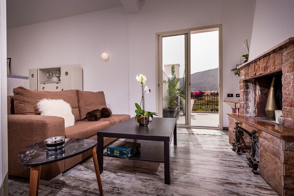 Foto van Appartement in Terrasini met zeezicht - Vakantiehuis in Terrasini - LivingRoom