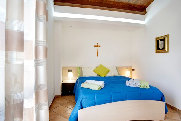 Foto van Strandvakantie met tuin - Vakantiehuis in Reitani - BedRoom